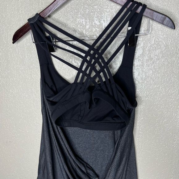 Lululemon Tank Sports Bra Top 12 - Picture 3 of 5